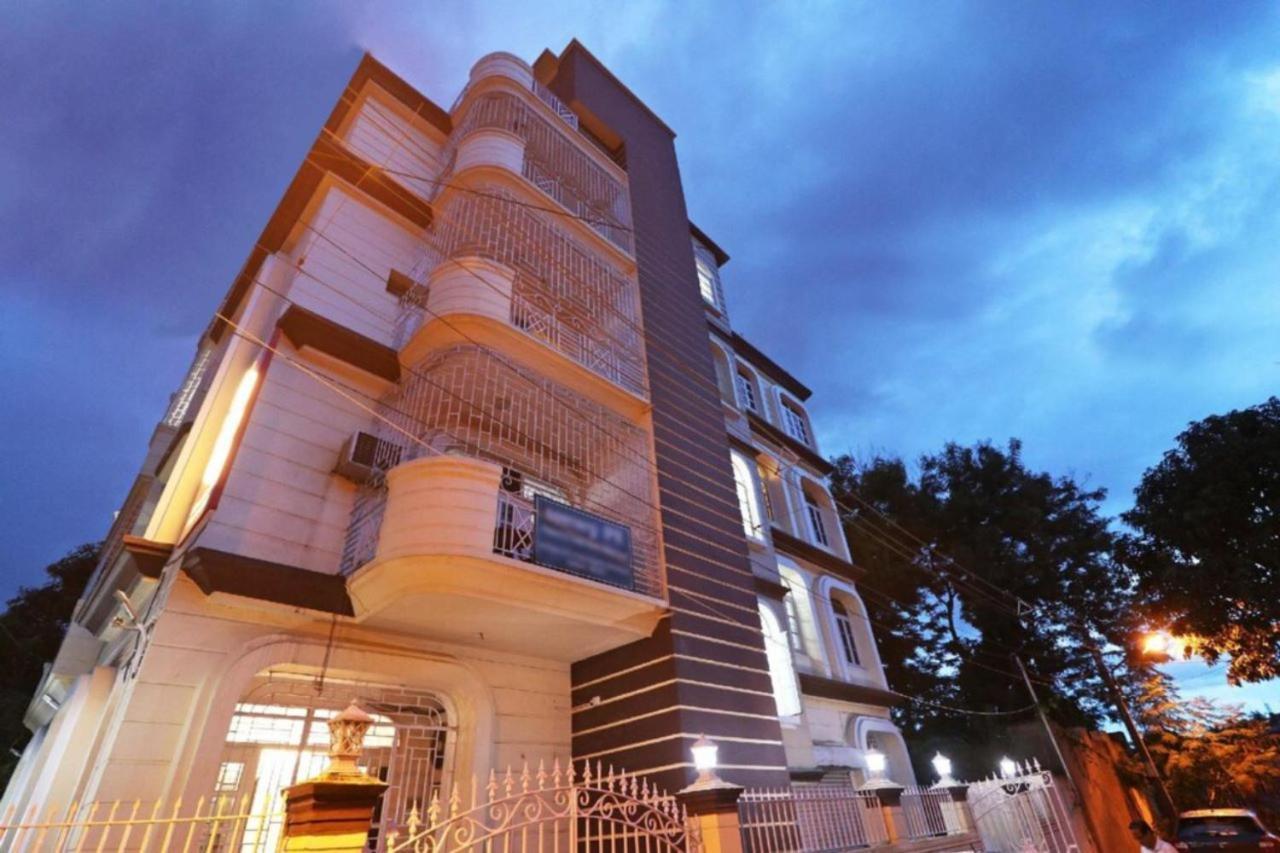 Goroomgo Hotel Manurama Ruby Calcutta Exteriör bild