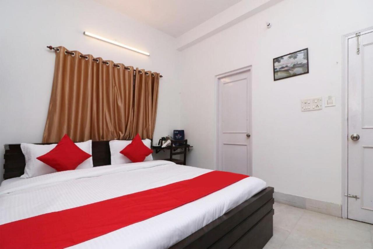 Goroomgo Hotel Manurama Ruby Calcutta Exteriör bild